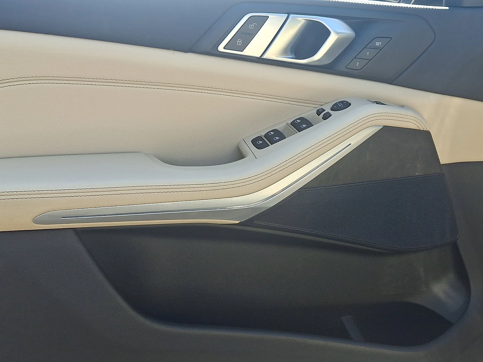 Used 2022 Alpine White BMW xDrive40i image 26