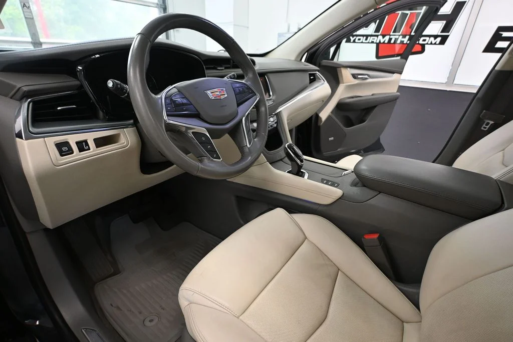 Used 2019 Black Cadillac Luxury image 24