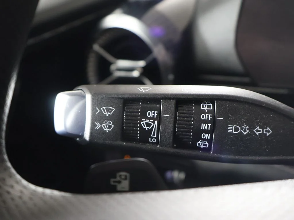 Used 2025 Red Chevrolet LT image 38