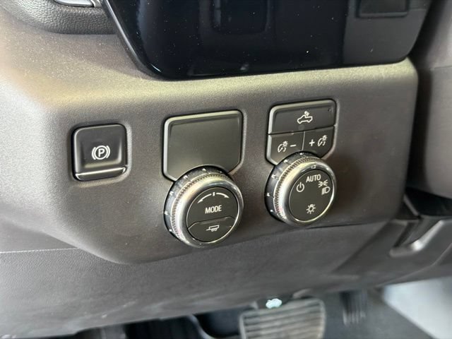 New 2026 Summit White GMC SLE image 25