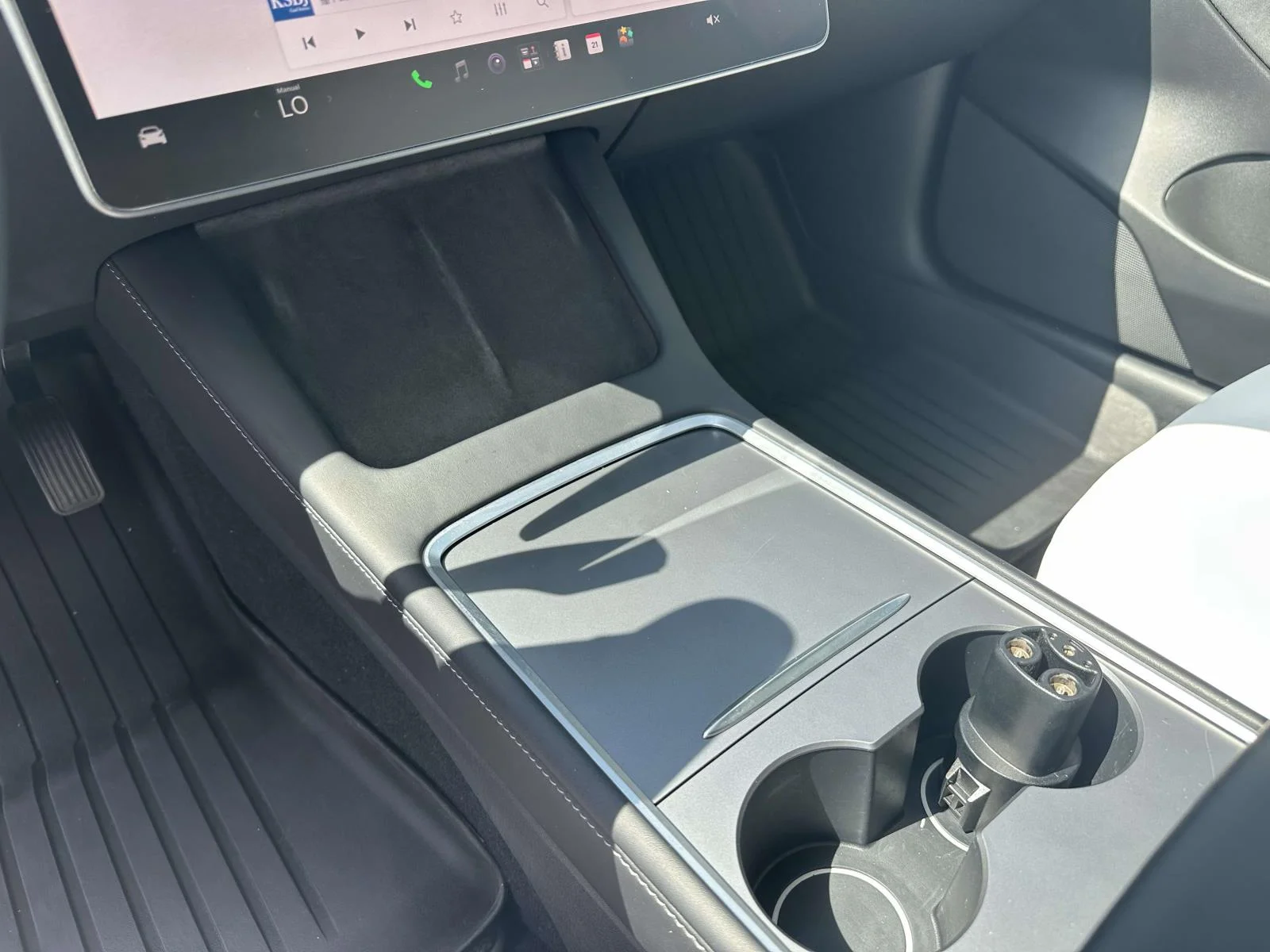 Used 2022 Blue Tesla RWD image 18