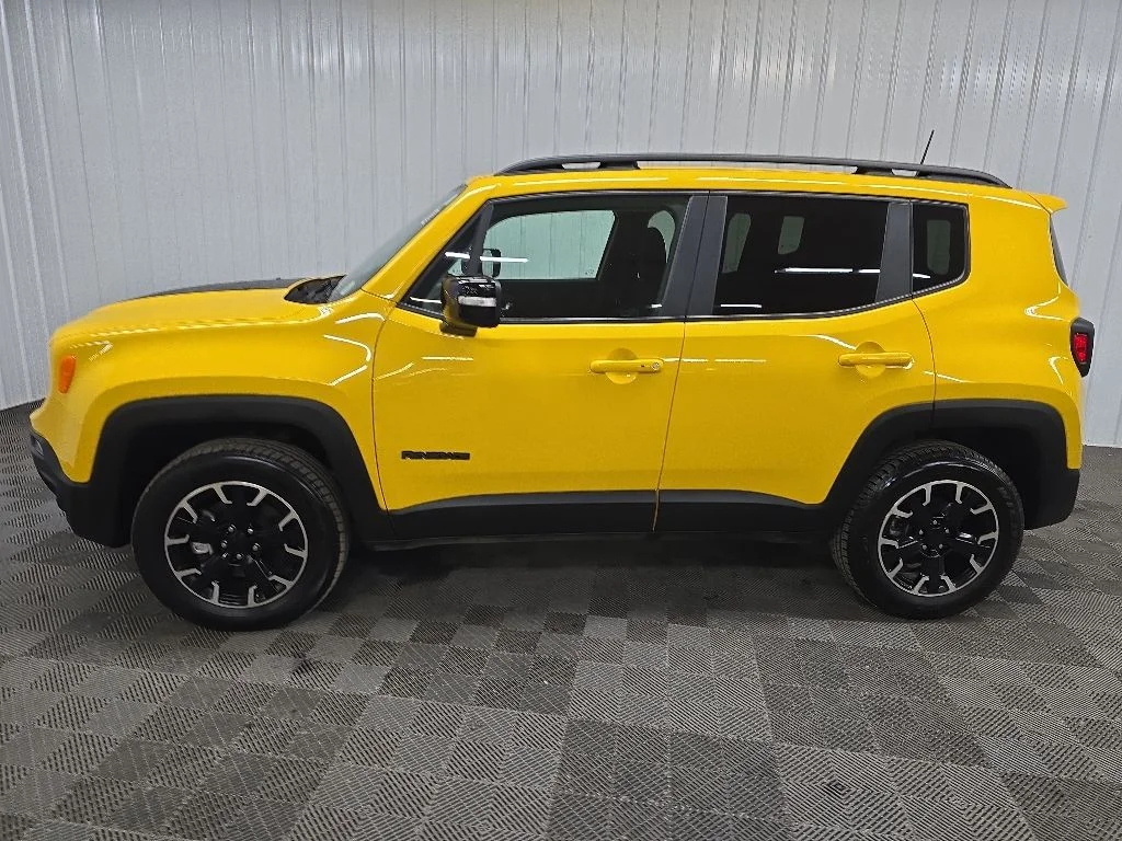 Used 2023 Yellow Jeep Latitude image 5