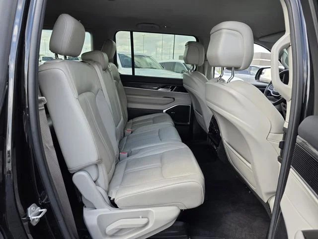 Certified Used 2022 Diamond Black Jeep Series III image 29