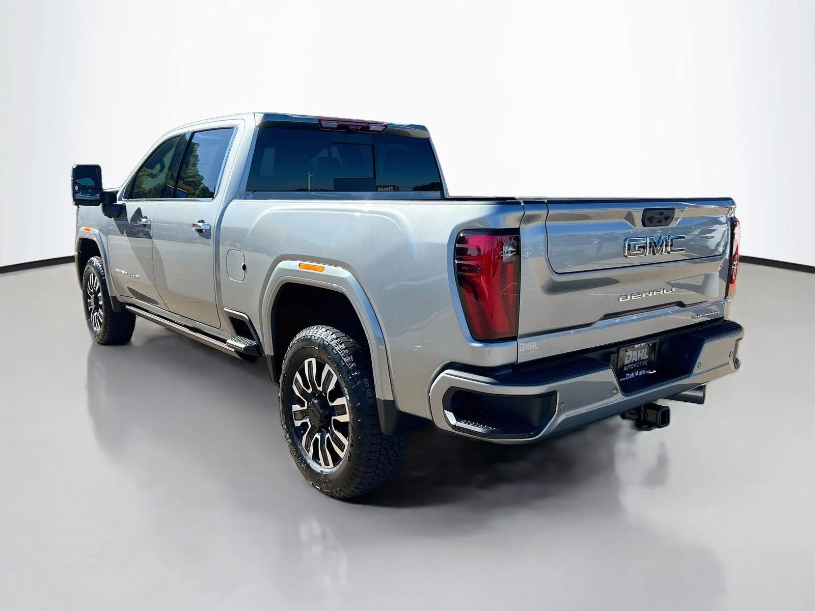 2026 GMC Sierra 3500HD Denali Ultimate - Photo 10