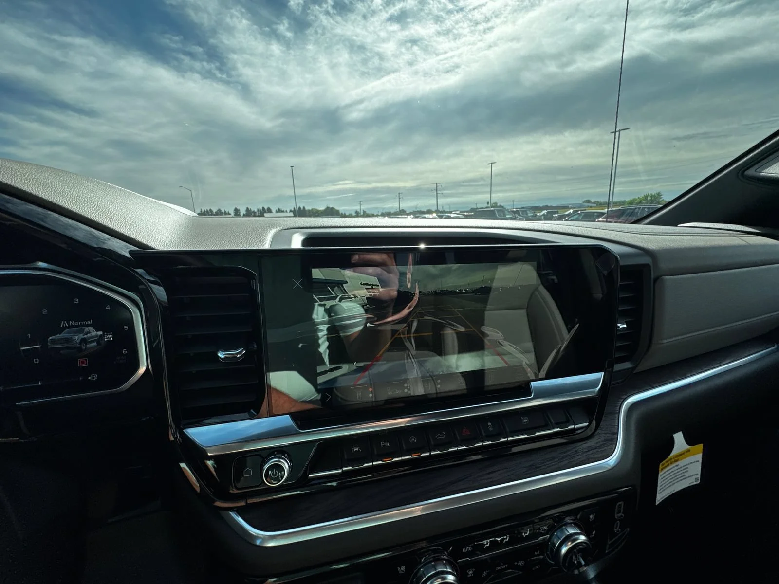 2026 GMC Sierra 1500 SLT - Photo 19