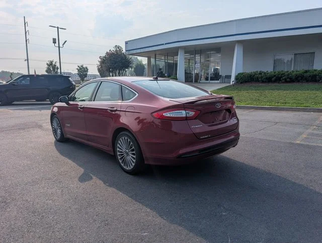 Used 2014 Red Ford Titanium image 3