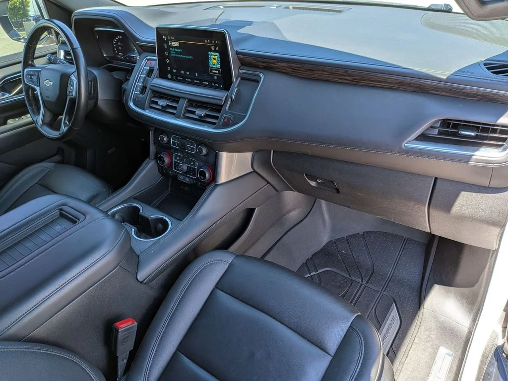 Used 2022 White Chevrolet LT image 34