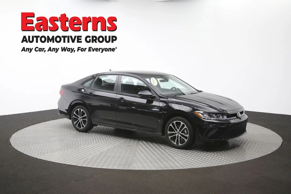 Used 2025 Black Volkswagen 1.5T Sport image 47