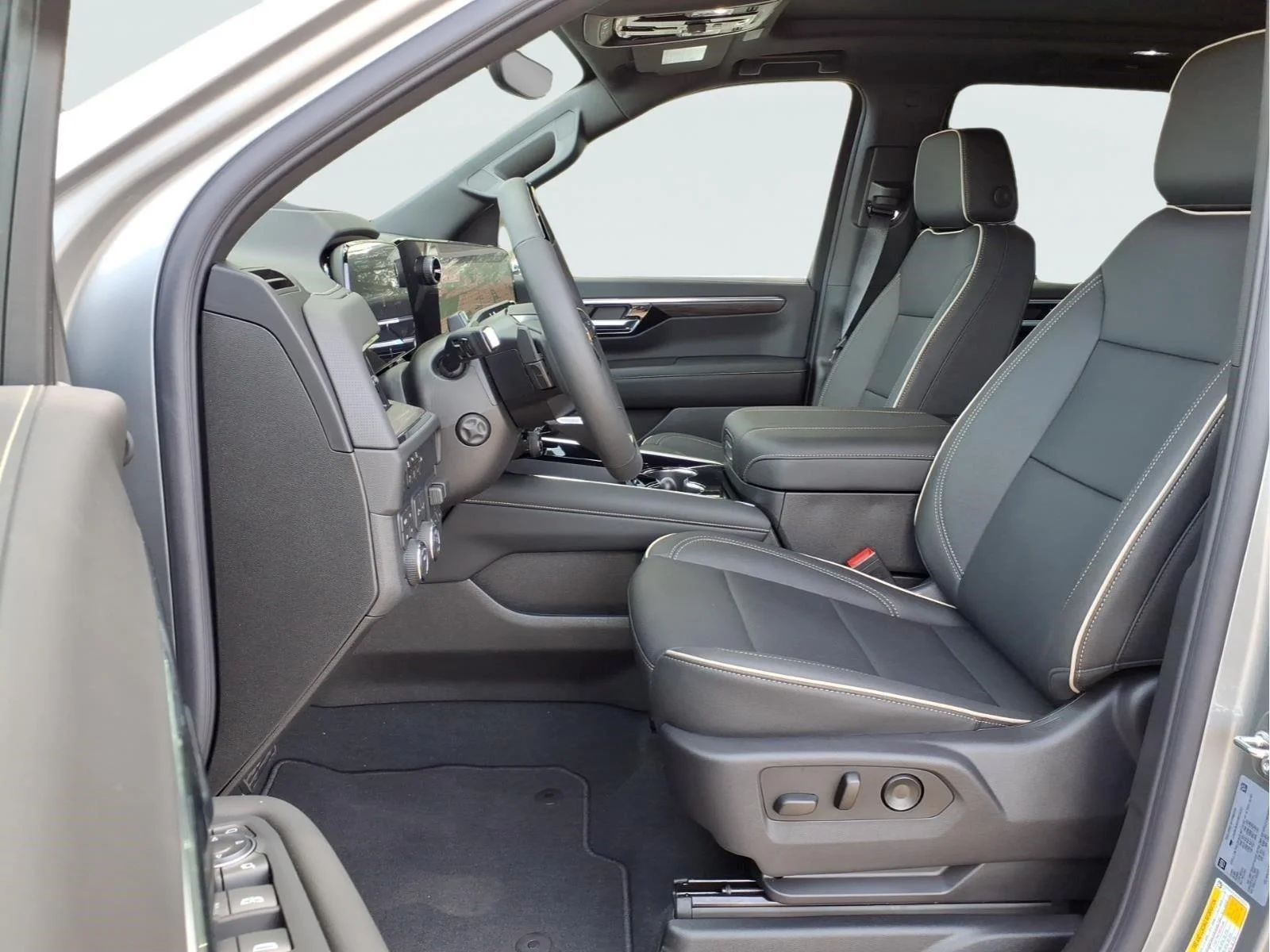 New 2027 Sterling Gray Metallic Chevrolet Premier image 18