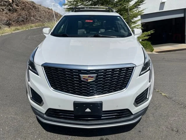 Used 2020 Crystal White Tricoat Cadillac Premium Luxury FWD image 4