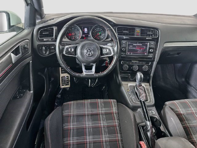 Used 2019 Pure White Volkswagen Autobahn image 13