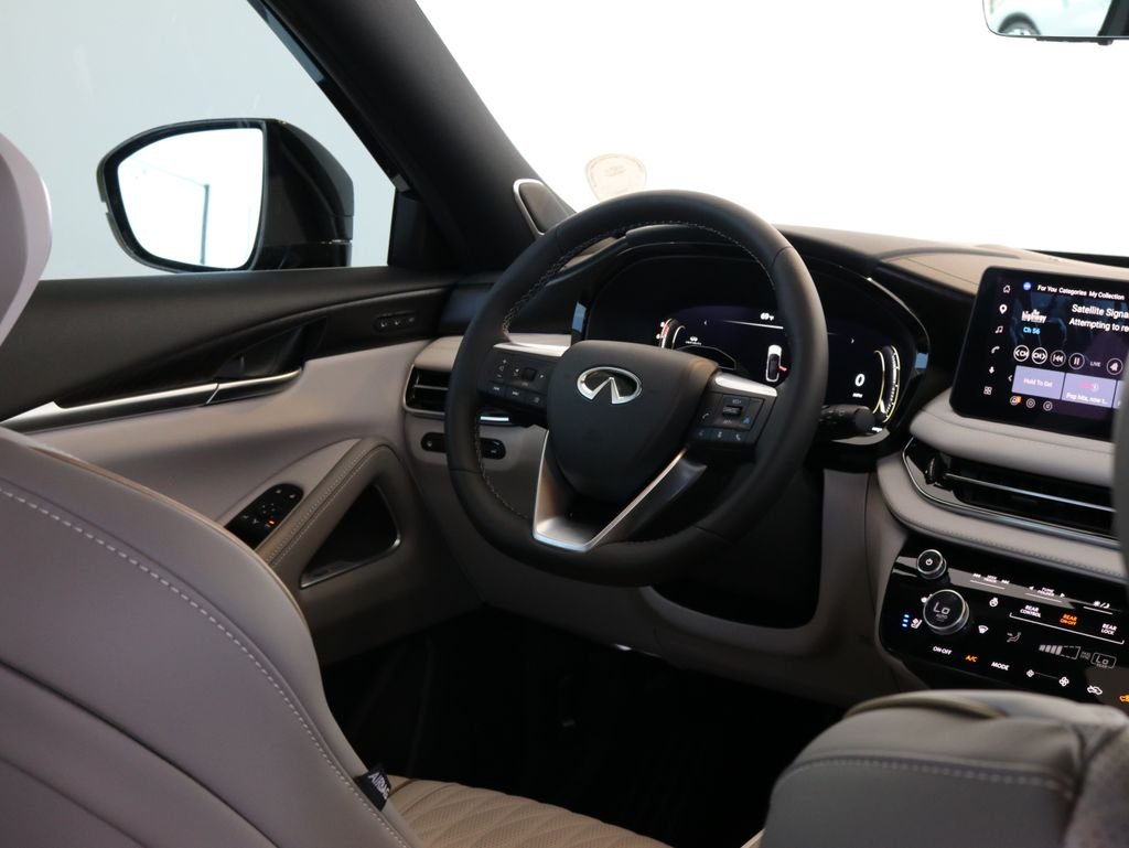 New 2027 2T DEEP EMRD INFINITI Autograph AWD image 41