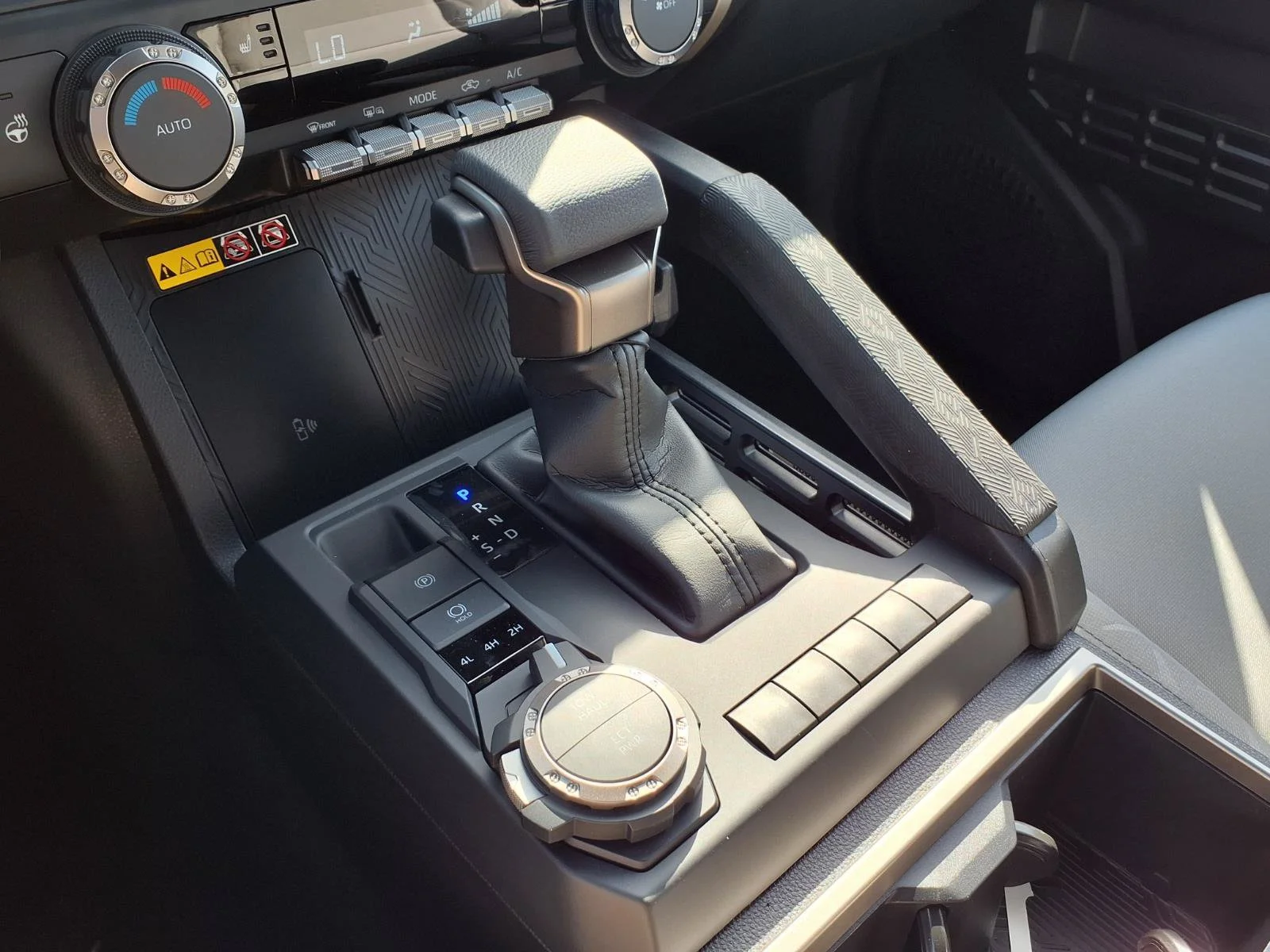 New 2026 Black Toyota  SR5 image 9