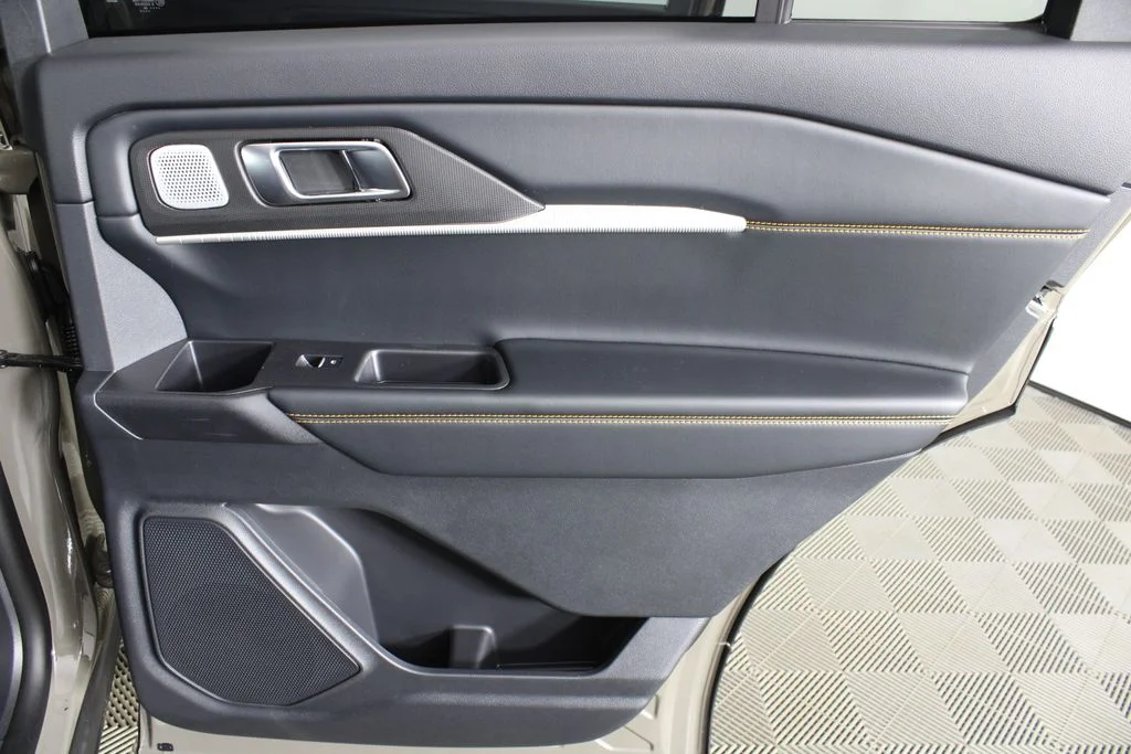 New 2026 Gray Ford Tremor image 11