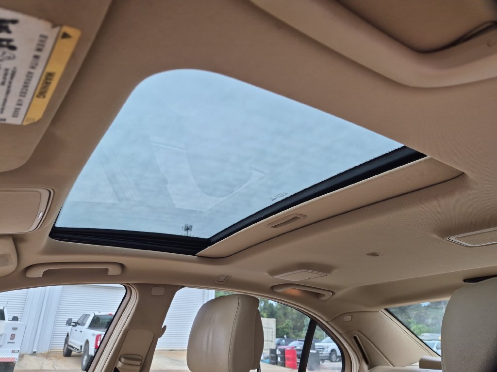 Used 2011 White Mercedes-Benz S 550 image 14