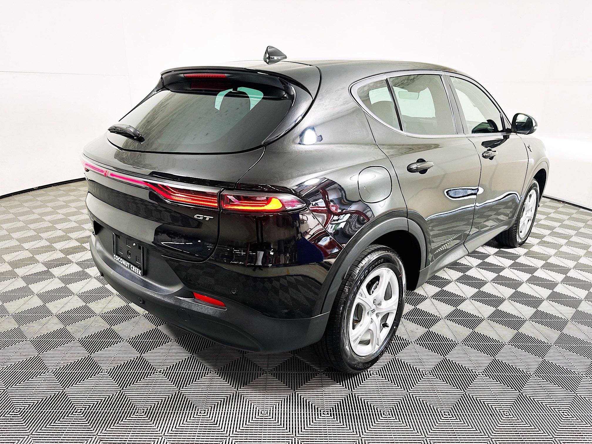 2024 Dodge Hornet thumbnail 5