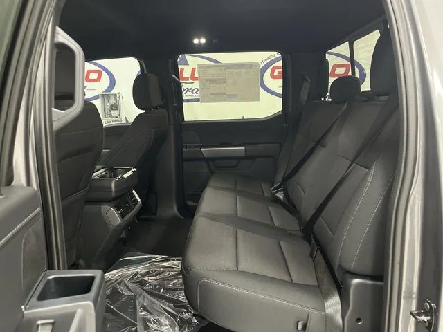 New 2026 Carbonized Gray Metallic Ford XLT image 16
