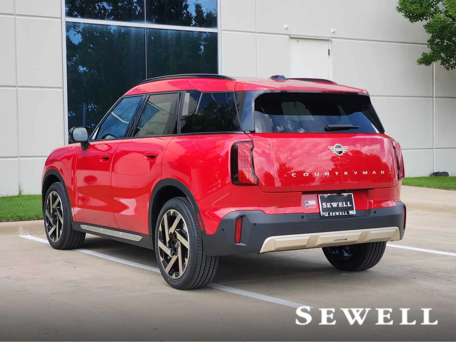 New 2027 Chili Red MINI Iconic image 3