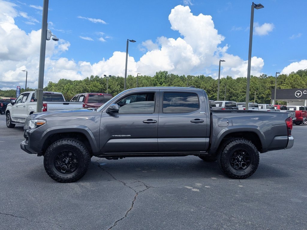 Used 2022  Toyota SR image 8