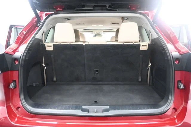 Used 2022 Ruby Flare Pearl Toyota XLE image 24