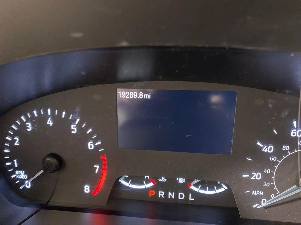 Used 2022 Wh Ford SE image 11