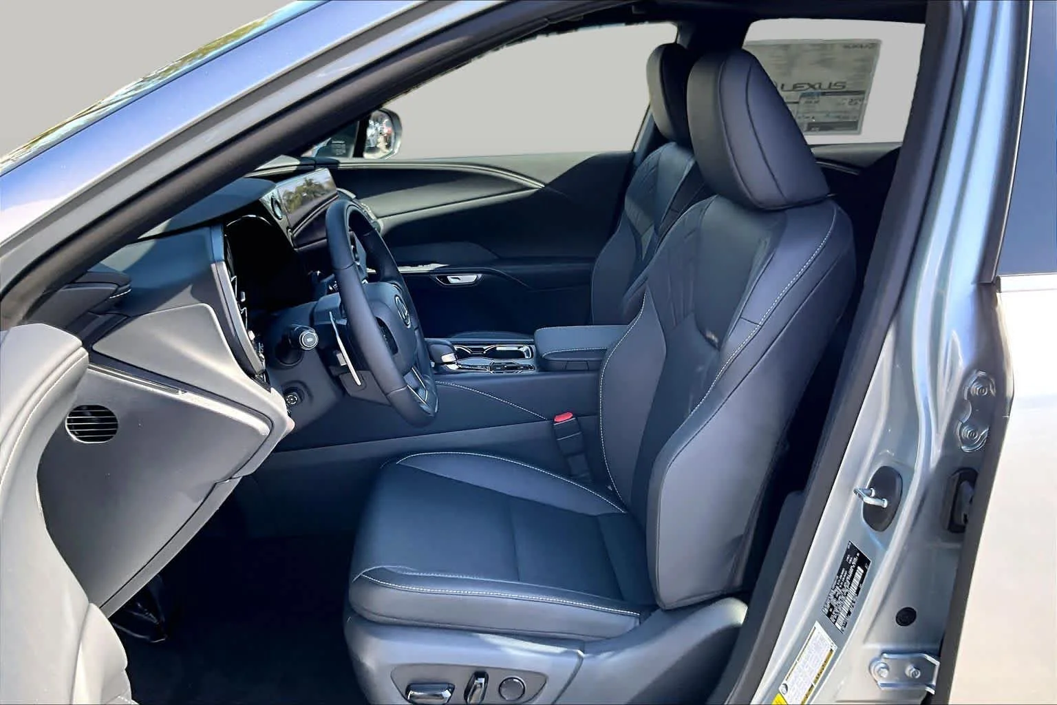 New 2026 Iridium Lexus PREMIUM image 18
