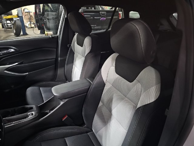 2026 Chevrolet Trax RS - Photo 19
