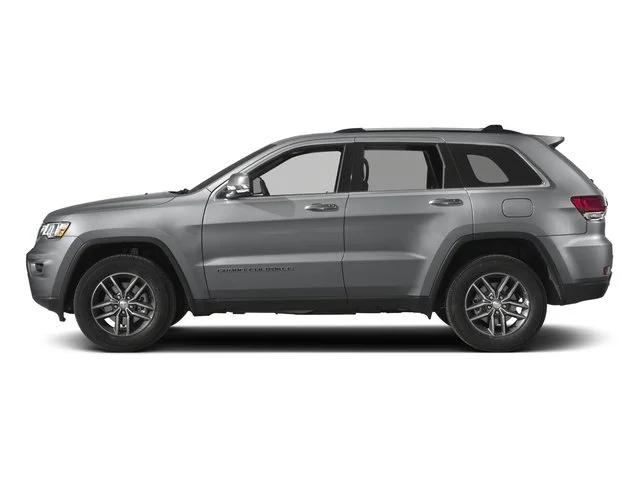 Used 2017 Diamond Black Crystal Pearlcoat Jeep Limited image 4