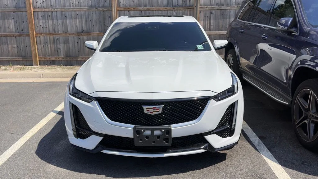 Used 2021 Summit White Cadillac Sport image 13