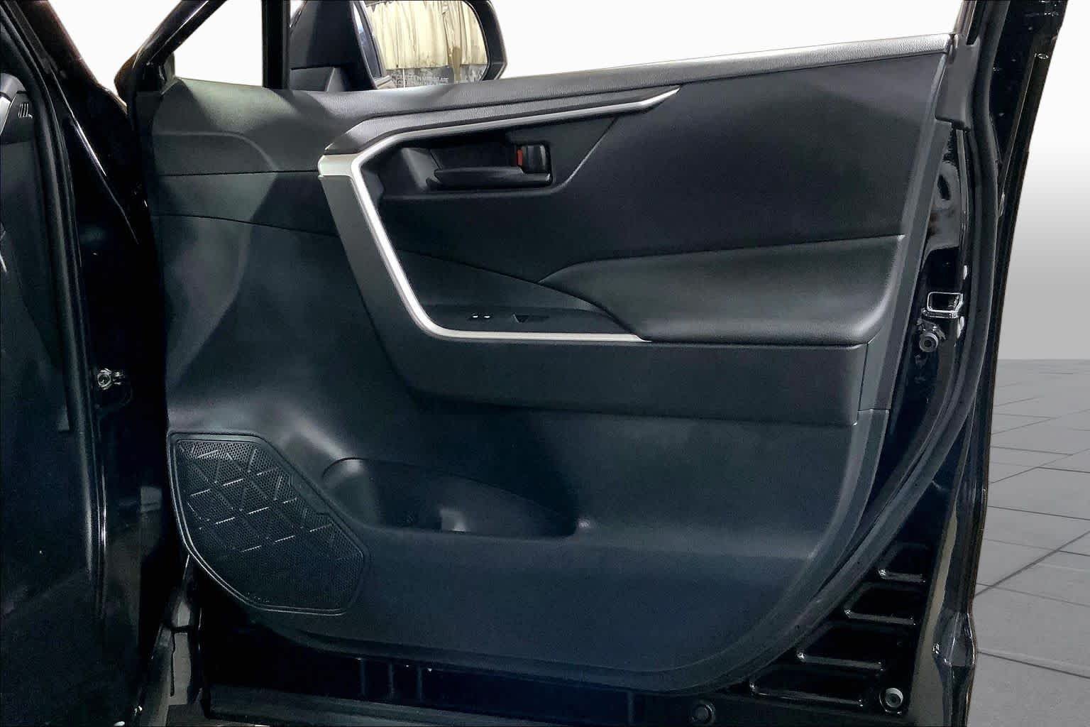 Used 2021 Midnight Black Metallic Toyota SE image 23