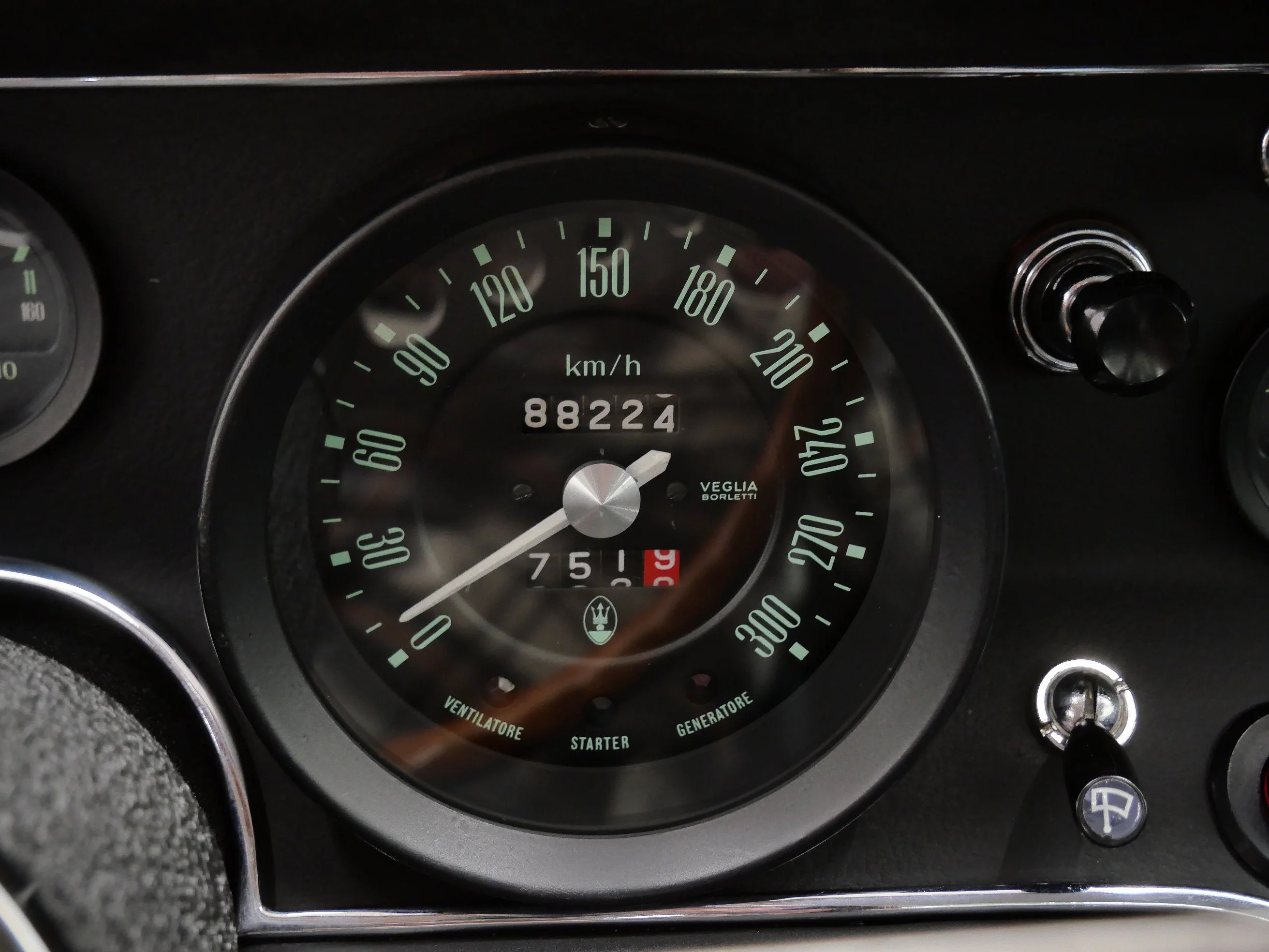 Used 1969 Red Maserati Base image 26