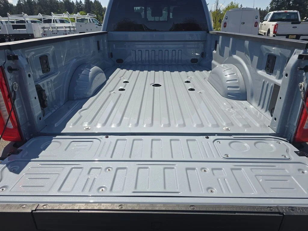 New 2026 Gray Ford Lariat image 29