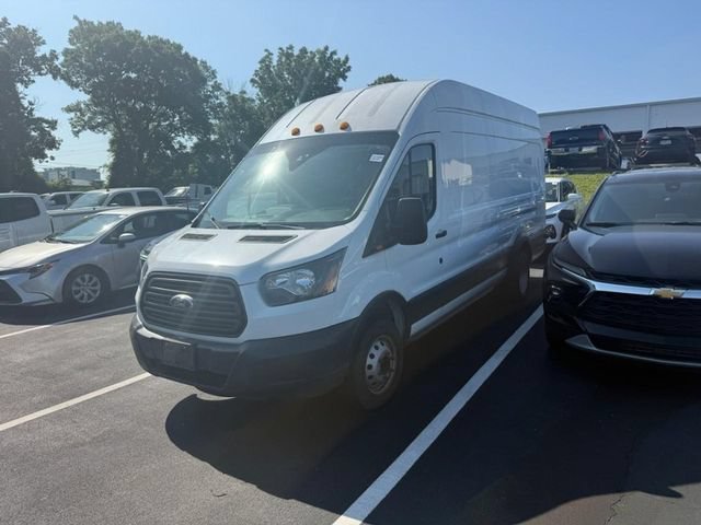Used 2018 White Ford T350HD image 2