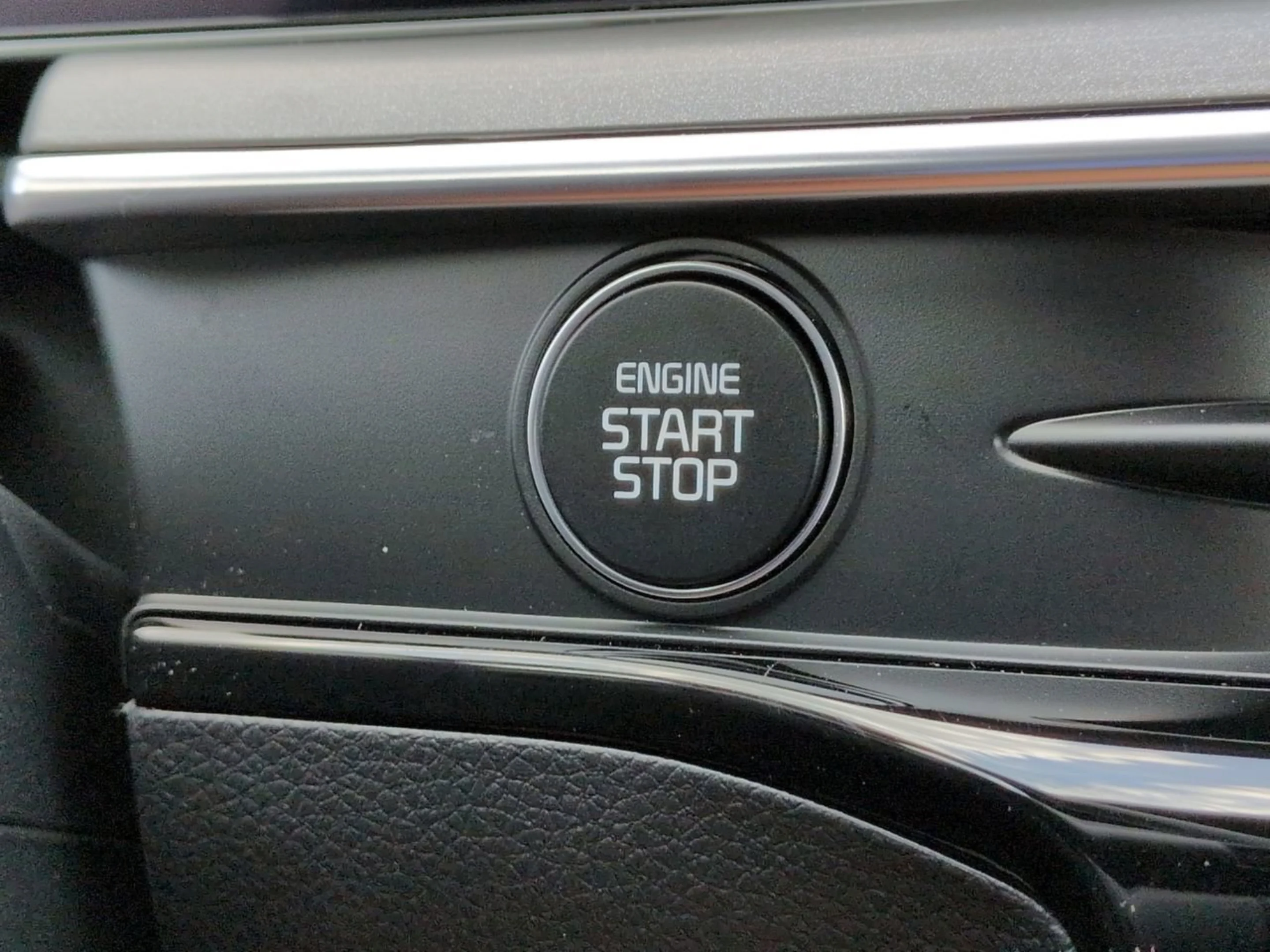 New 2026 Snow White Pearl Kia GT-Line image 29