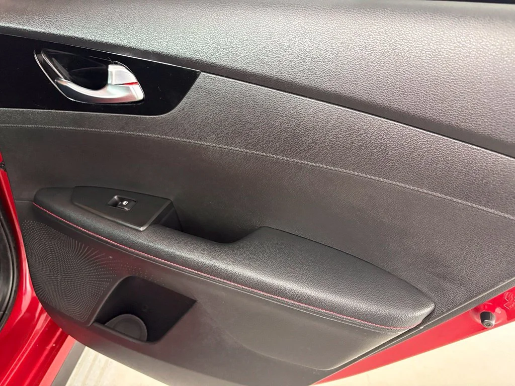 Used 2023 Red Kia GT image 37