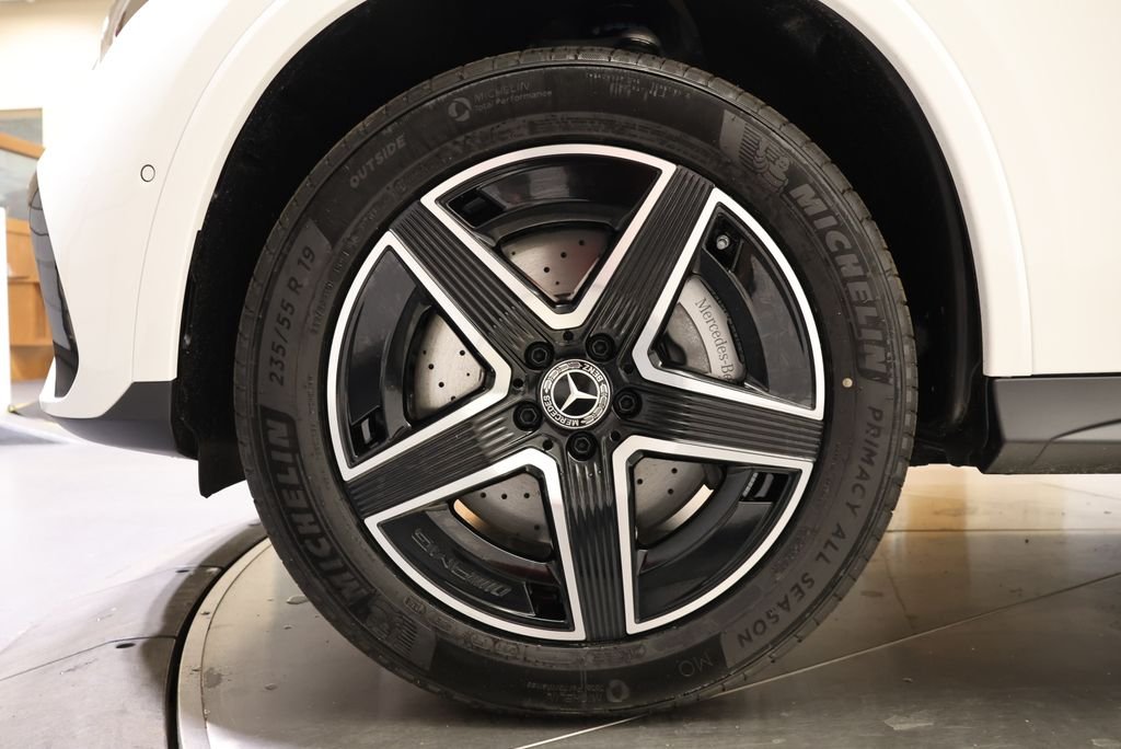 New 2026 Polar White Mercedes-Benz GLC 300 Coupe image 11