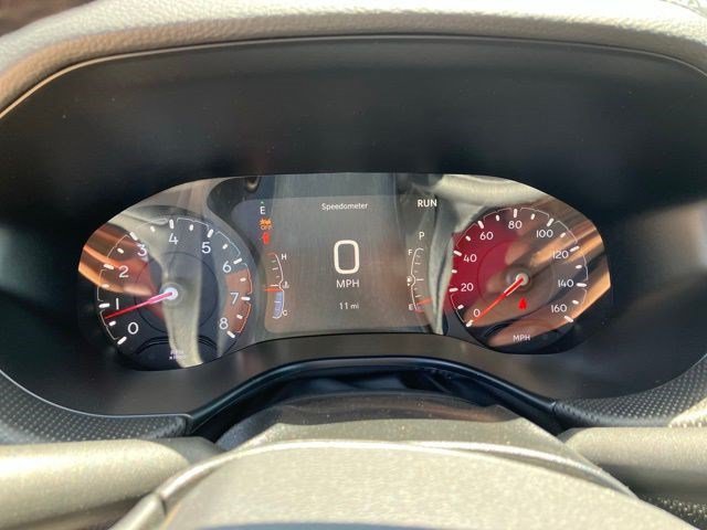 New 2026 Red Hot Pearlcoat Jeep Latitude Altitude image 15