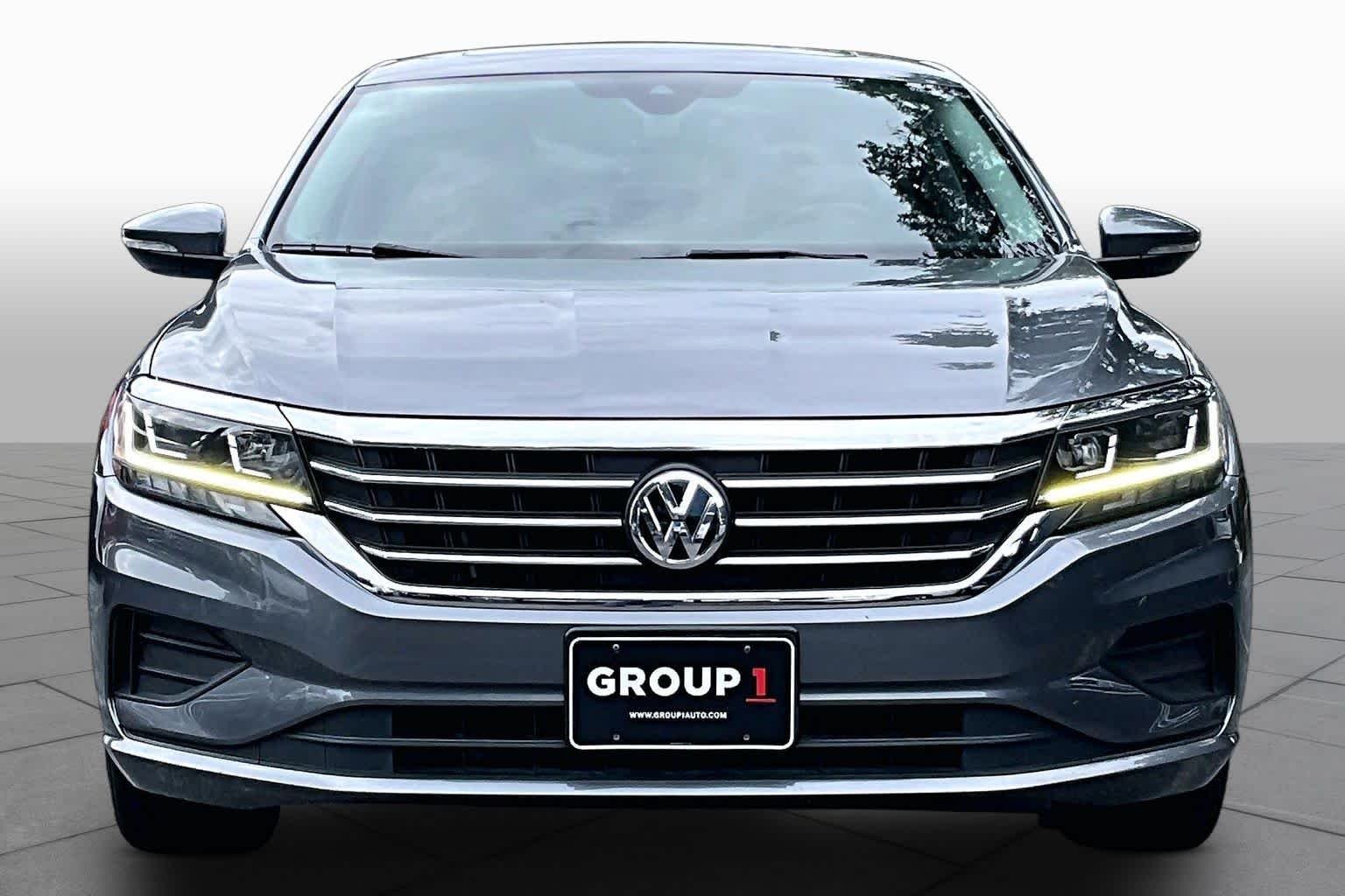 Certified Pre-Owned 2022 Volkswagen Passat 2.0T SE