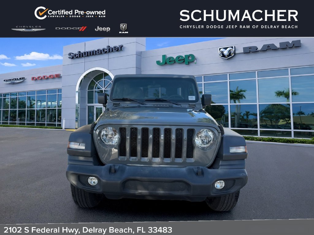 Used 2023 Gray Jeep Sport S image 2