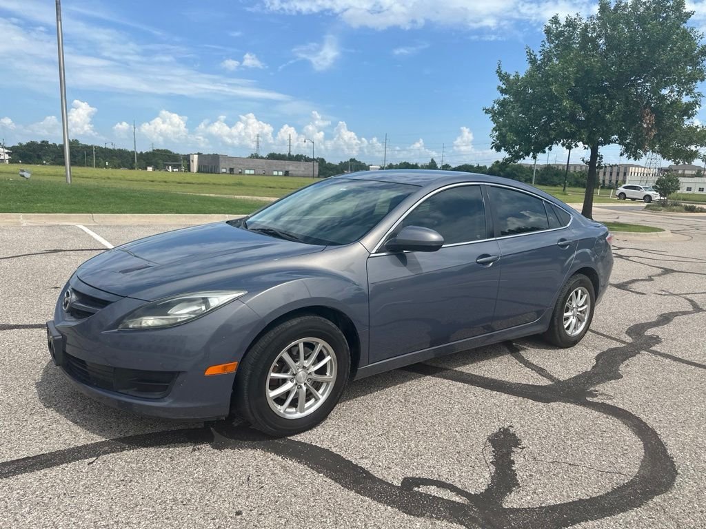 Used 2011 Gray Mazda i Sport image 1