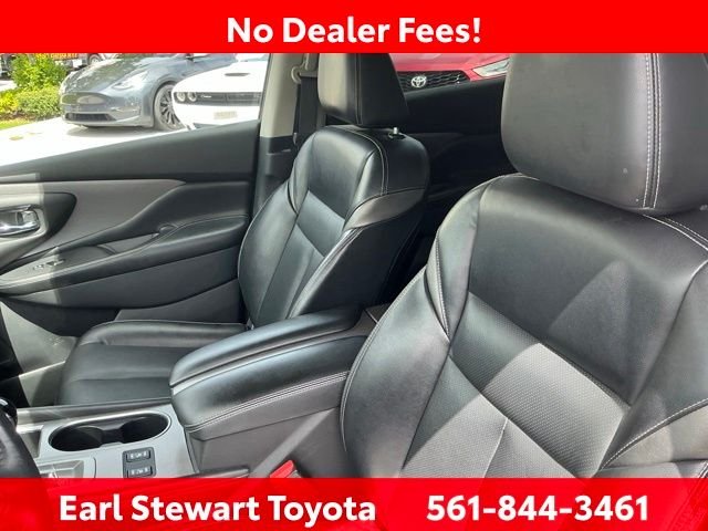 Used 2023 Red Nissan SL image 21