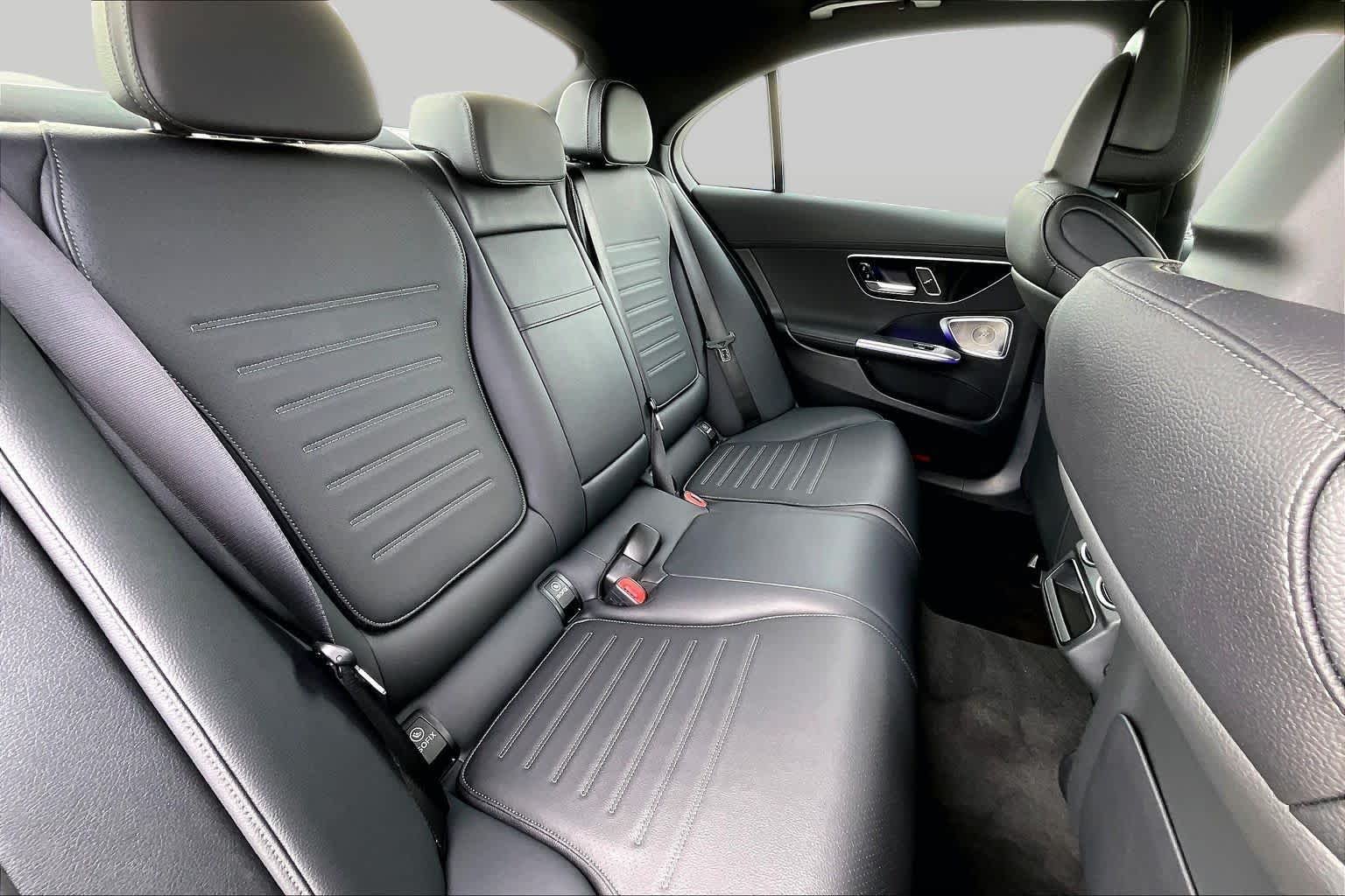 Used 2025 Selenite Grey Metallic Mercedes-Benz C 300 image 18