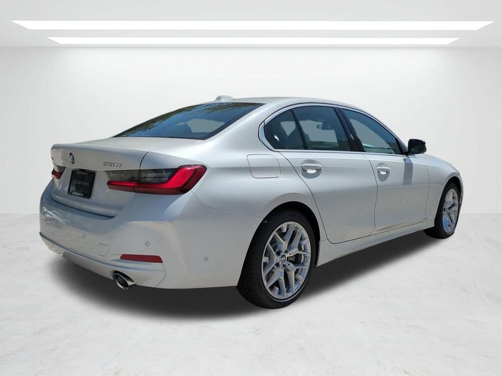 New 2026 Mineral White Metallic BMW 330i xDrive image 4