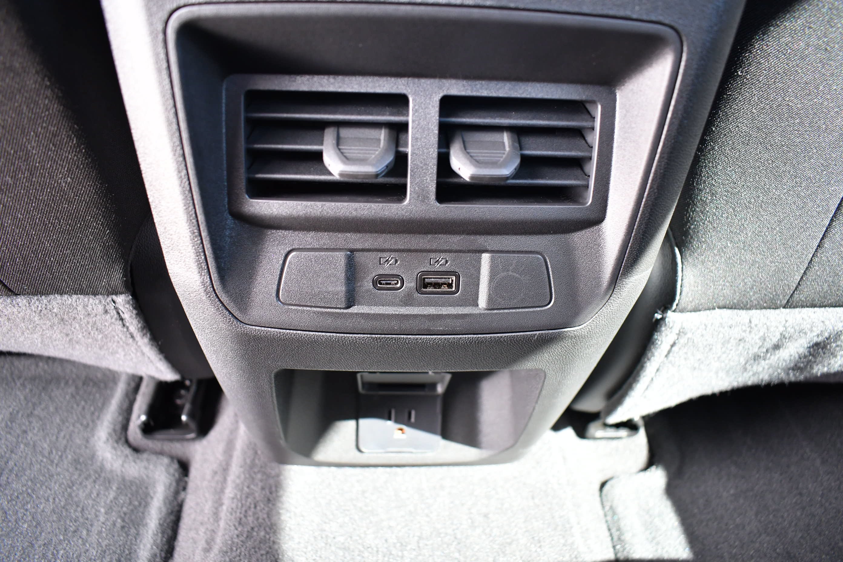 New 2026 Sterling Metallic GMC Elevation image 13