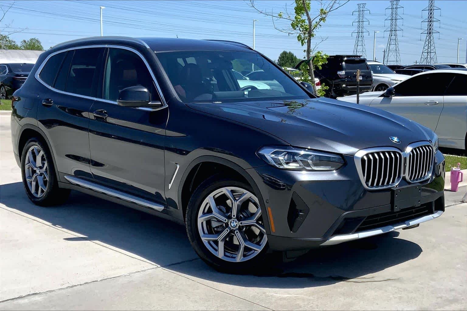 Used 2024 Dark Graphite Metallic BMW sDrive30i image 4