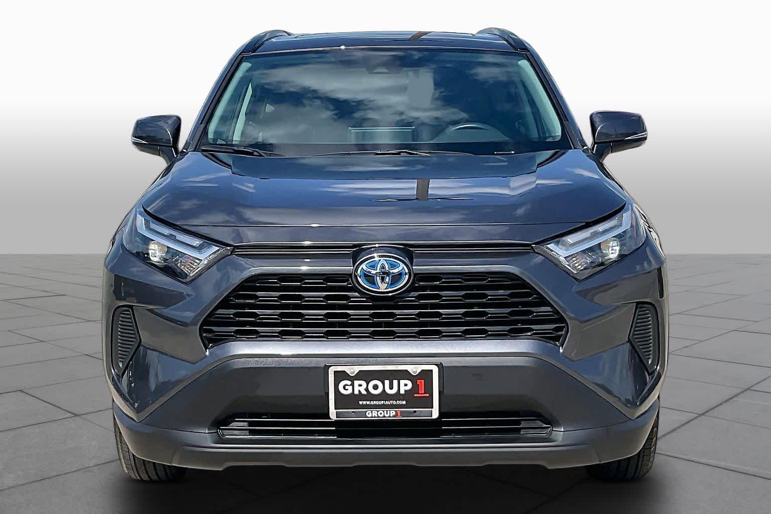 2023 Toyota RAV4 XLE - Photo 4