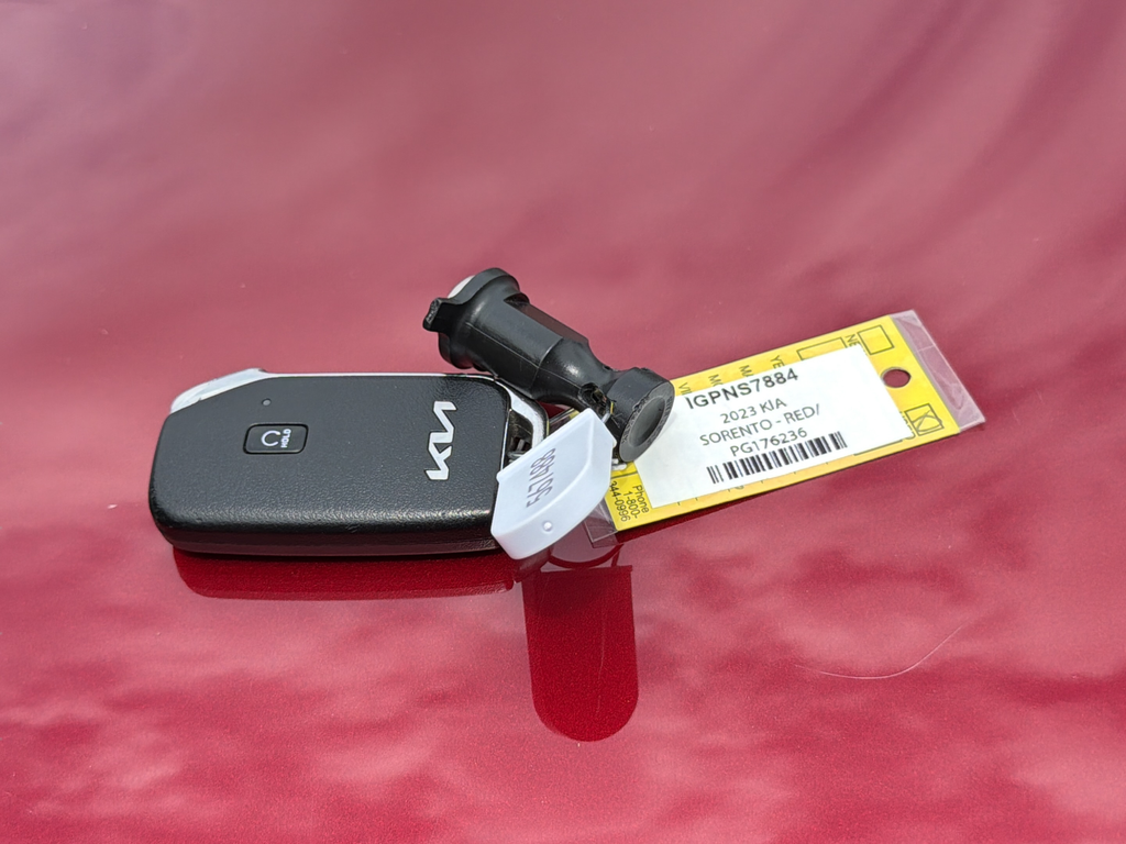 Used 2023 Red Kia S image 22
