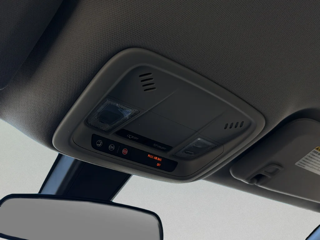 Used 2018 Blue Velvet Metallic Chevrolet LT image 12