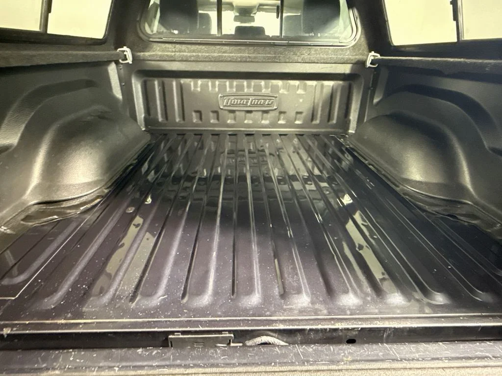 Used 2018 Maximum Steel Metallic Clearcoat Ram Sport image 27
