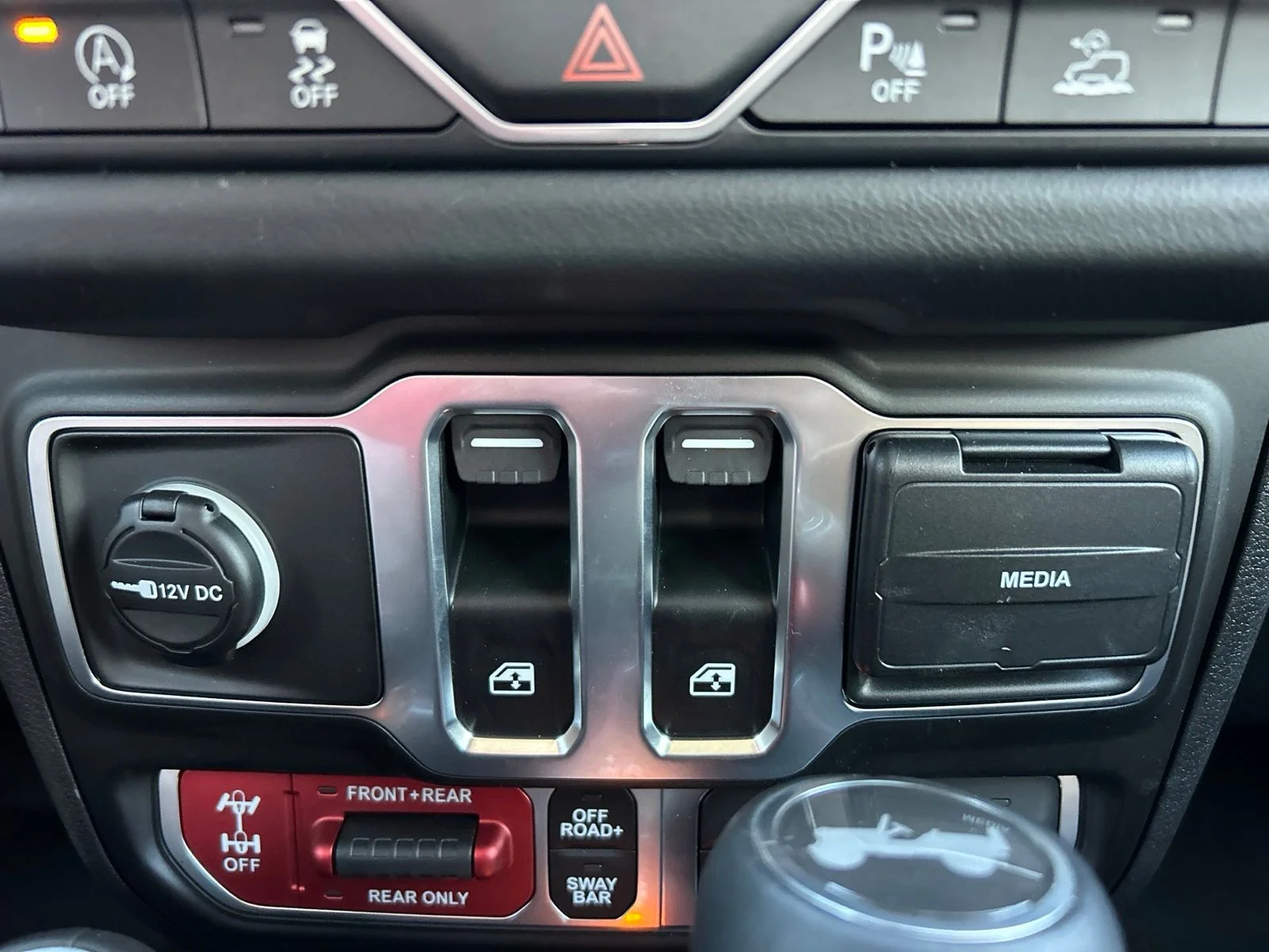 Used 2026 Gobi Clearcoat Jeep Rubicon X image 31